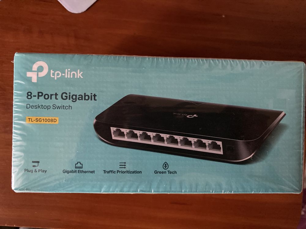 Продам Комутатор tp-link tp-sg1008d