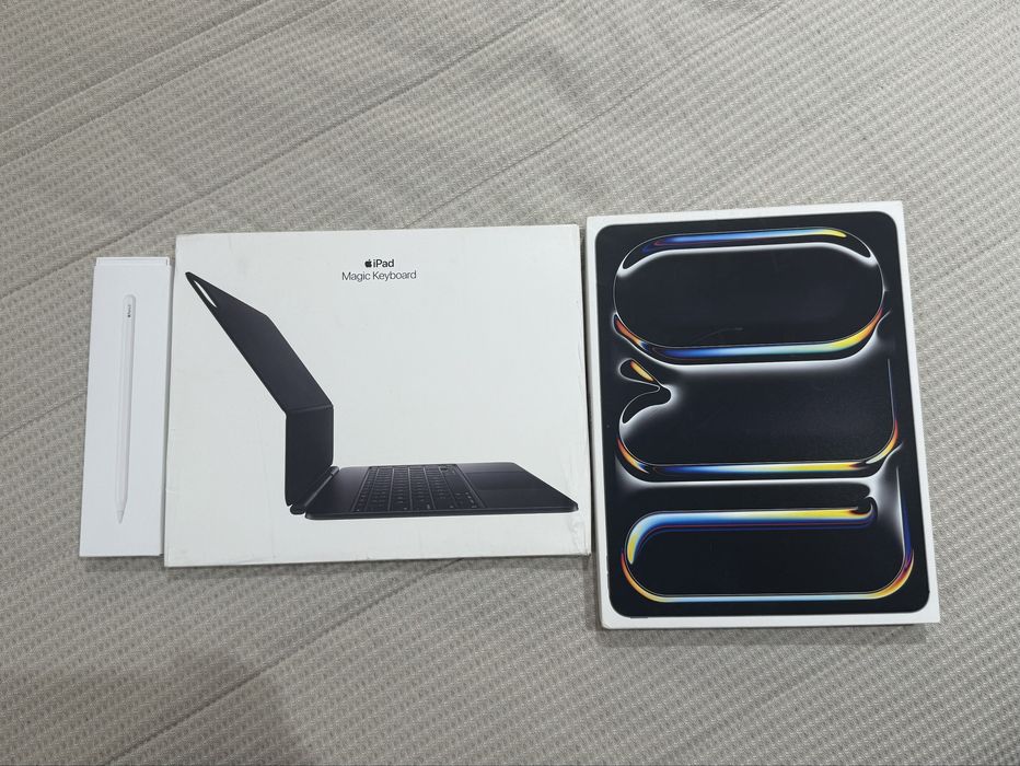 Pack Apple Ipad Pro 2024 13” M4 + Magic Keyboard + Apple pencil