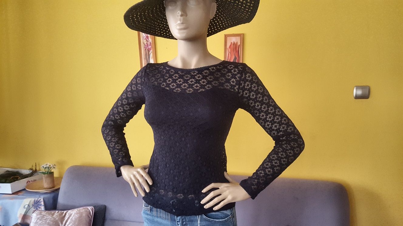 Delikatna bluzeczka XS,  śliczna koronka, ażur, wiosna
