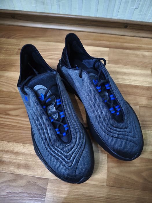 Кроссовки Adidas