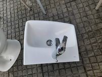 Umywalka Koło z baterią  Grohe