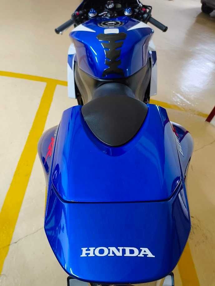 Honda CBR600RR (PC40)