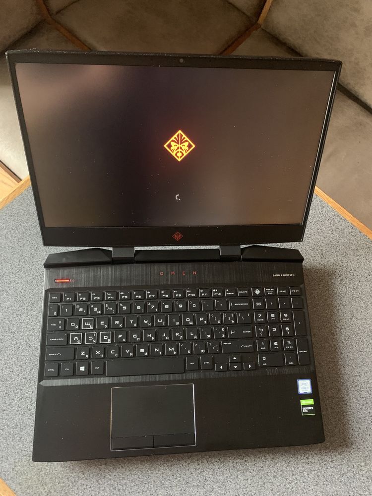 Реально игровой HP Omen  15-dc1054nr i7(9) Nvid 1660 SSD1Tb RAM16Gb