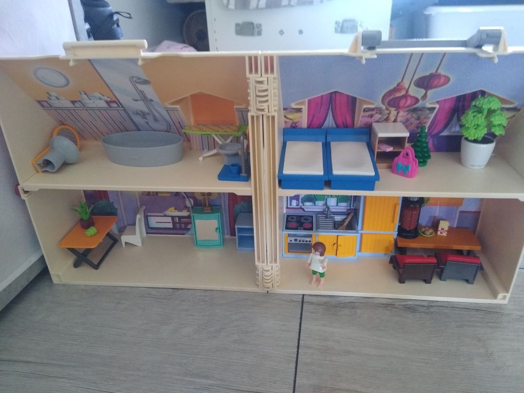 Playmobil -zoo+stajnia i domek