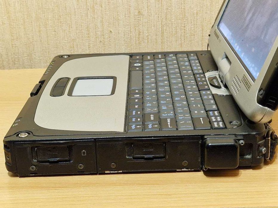 Захищений ноутбук-трансформер Panasonic TOUGHBOOK Найкращій військовим