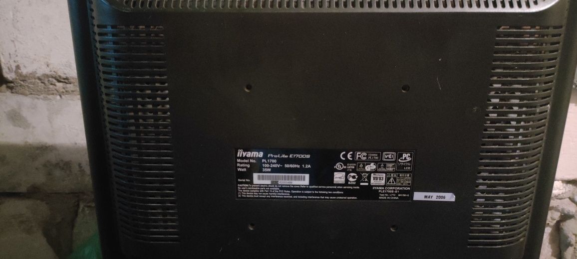 Monitor 17 iiyama płaski ledowy