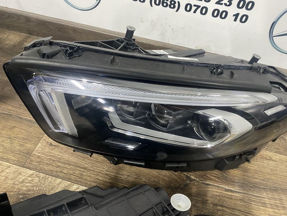 Mercedes w177 a клас фара права ліва