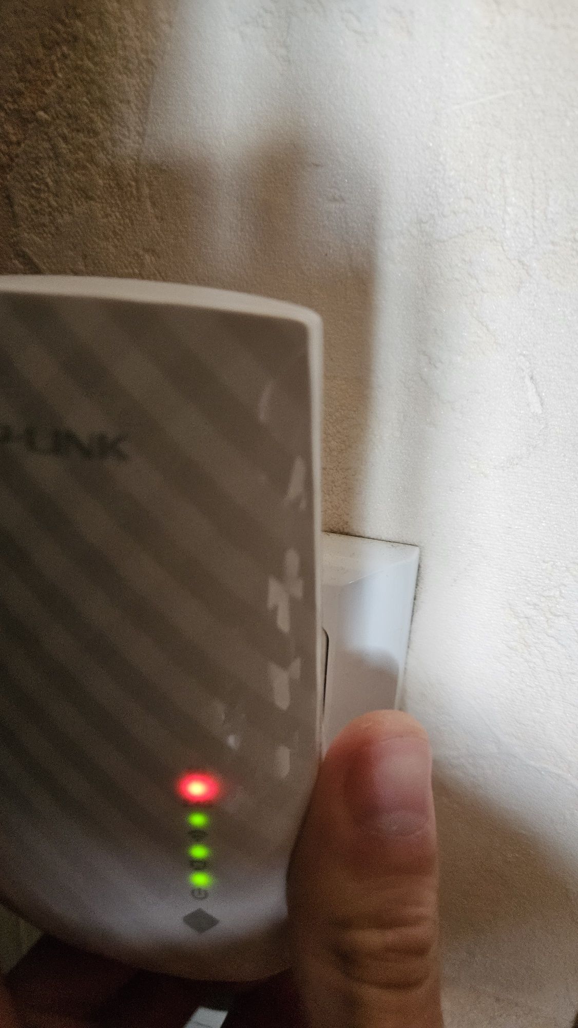 Ретранслятор Wi-Fi TP-Link AC750 RE200