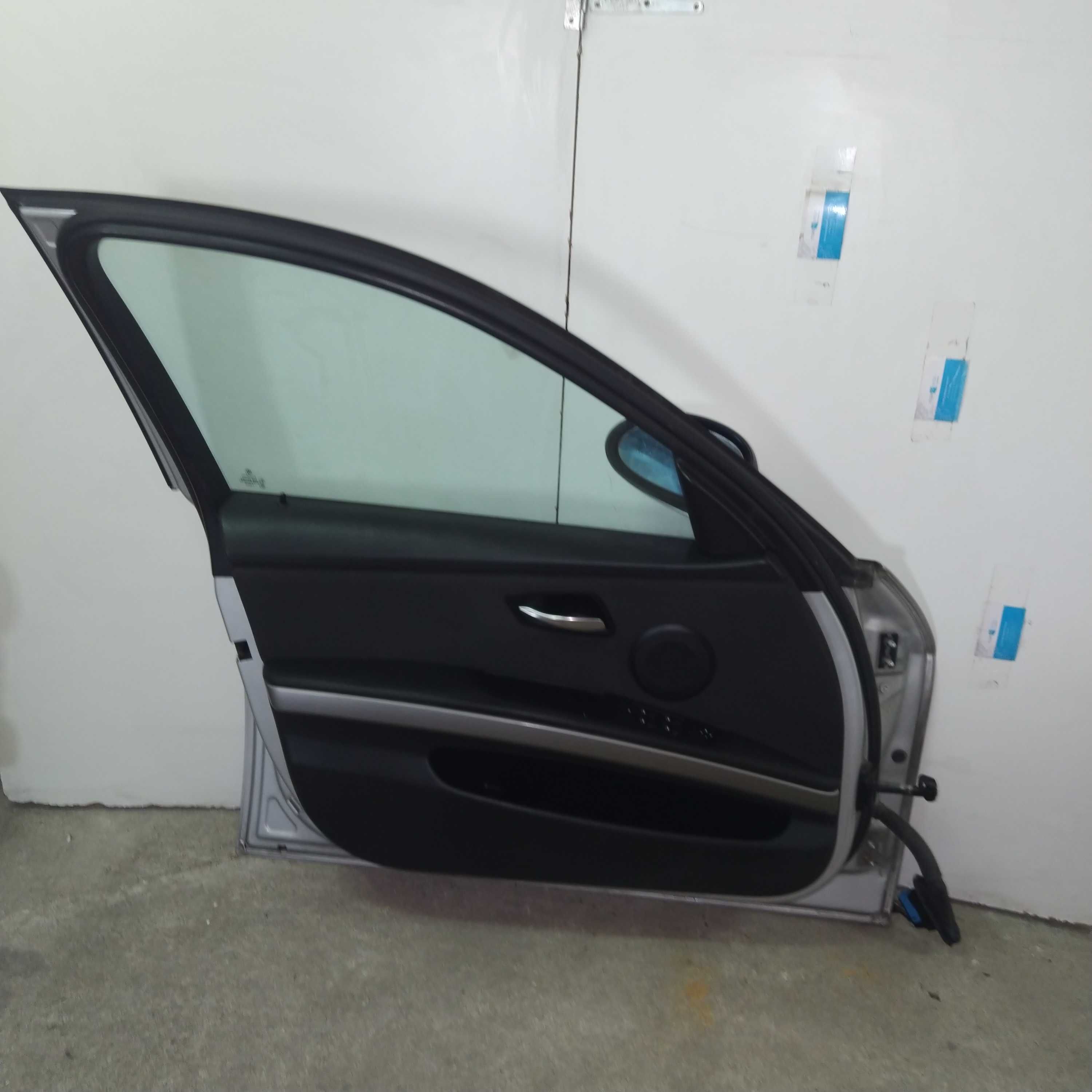 Portas BMW E91 320d dianteiras e traseiras e Porta Malas completas