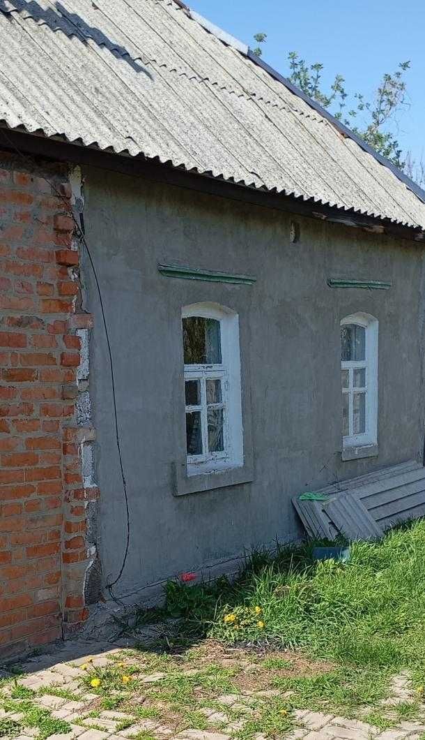 Продам невеличкий, але компактний будинок в районі вокзалу в Дергачах