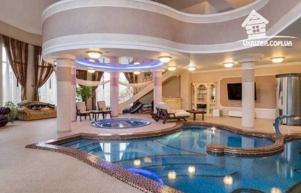 Будинок 950 кв.  VIP- рівня. Сауна, басейн з підігрівом. До 15 осіб.