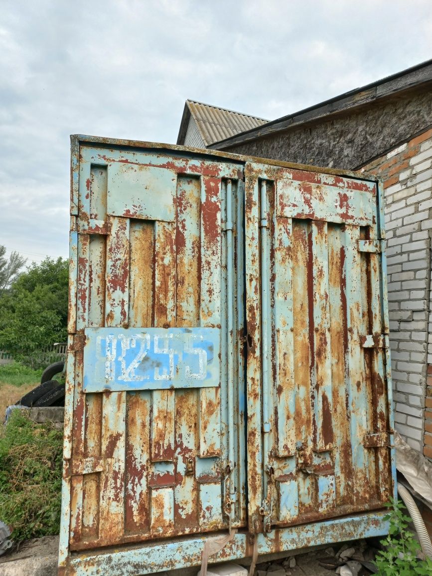 Контейнер морський