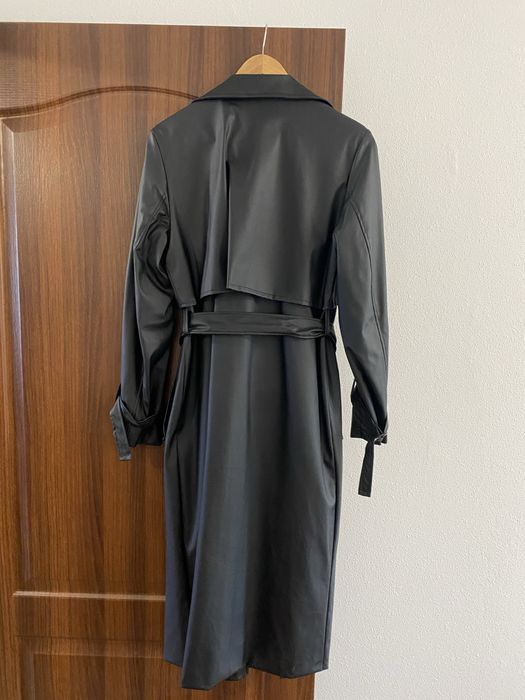 Тренч з еко шкіри, розмір M