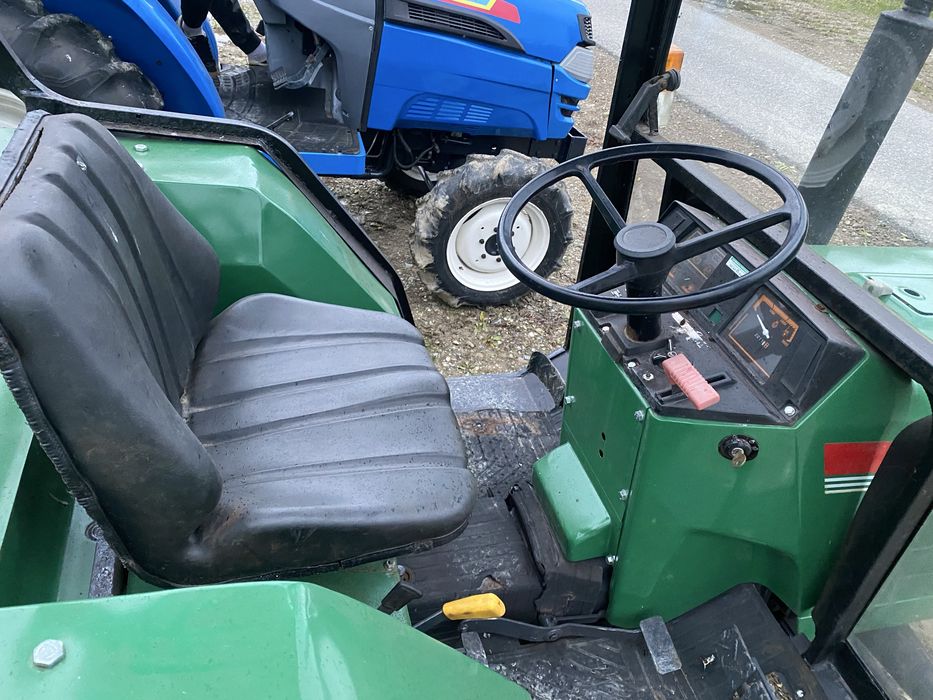 Traktorek Ransomes 4x4 33km świeżo spr z Francji