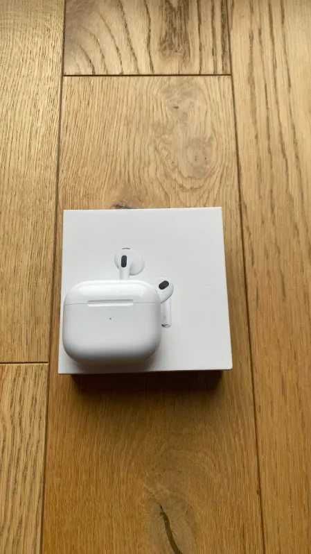 AirPods (3rd generation)