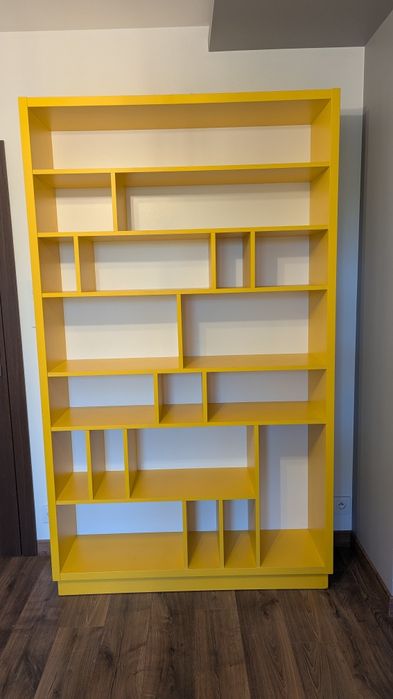 Regał / biblioteczka nowoczesny design