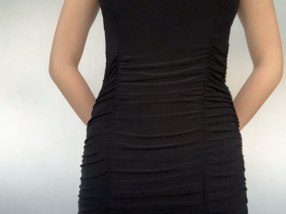 черное платье plt