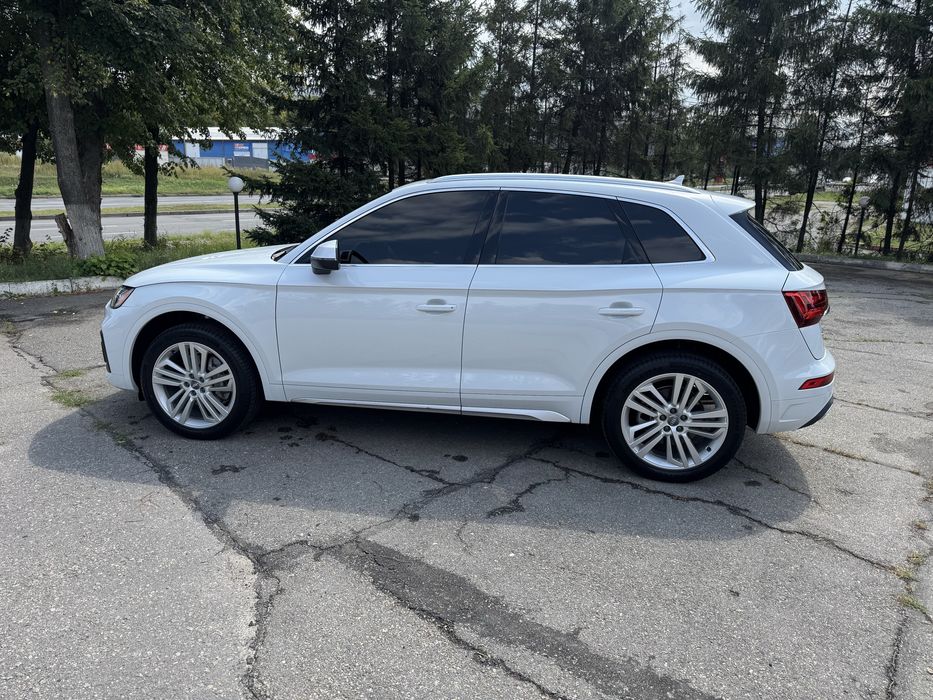 Audi q5 2021 як нова перед максимальна комплектація