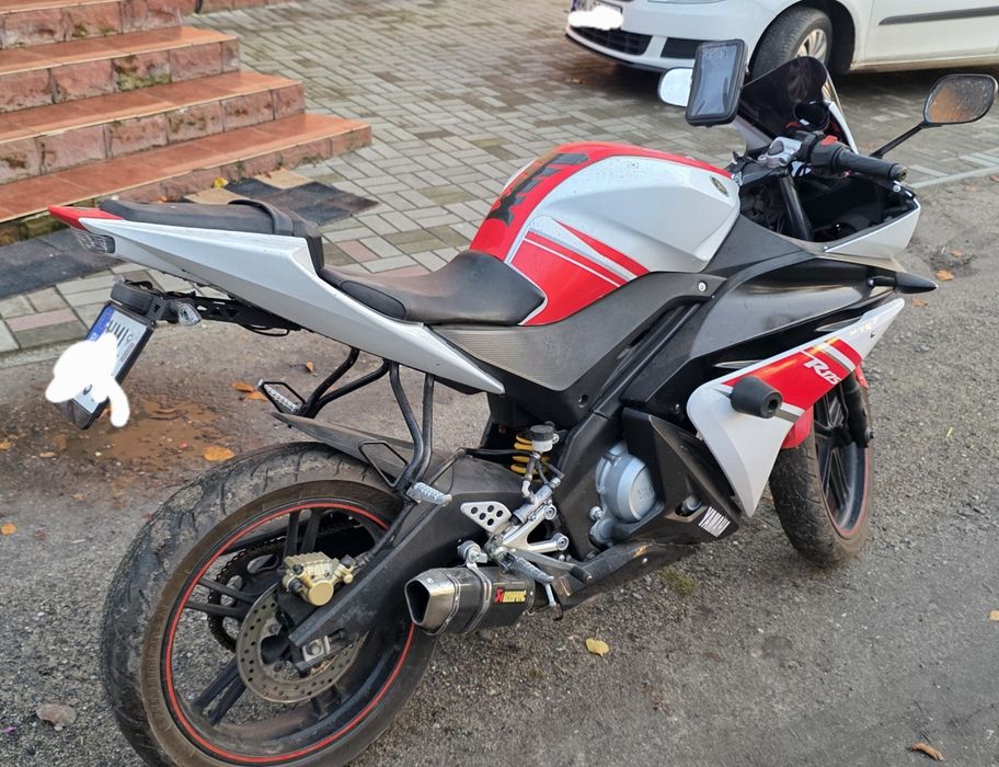 Yamaha YZF R125  akrapovic