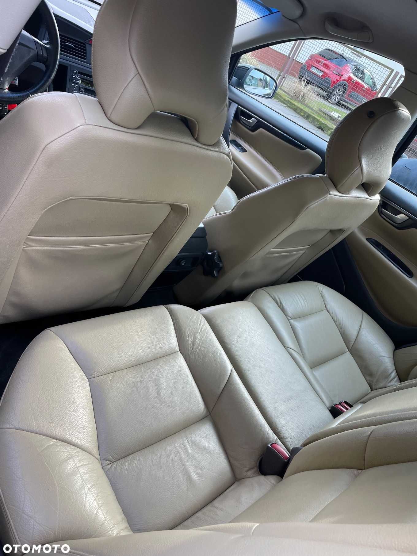 Volvo s60 2.4 Momentum uszkodzony