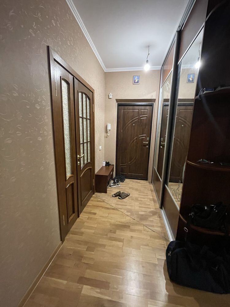 Продаж 2к квартири на Тяжилові