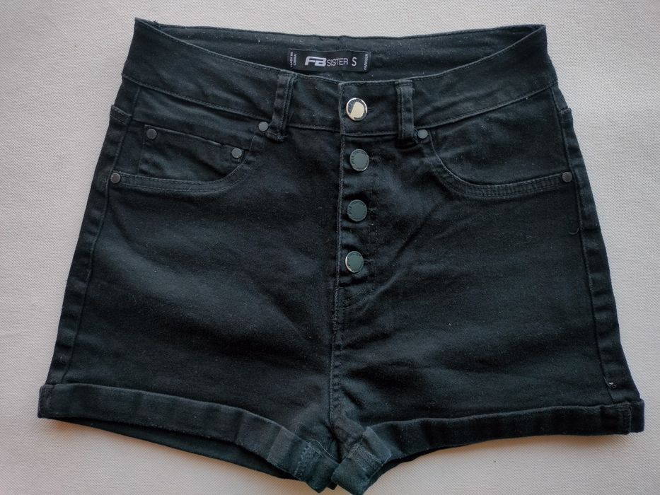 Czarne jeansowe spodenki S FB sister