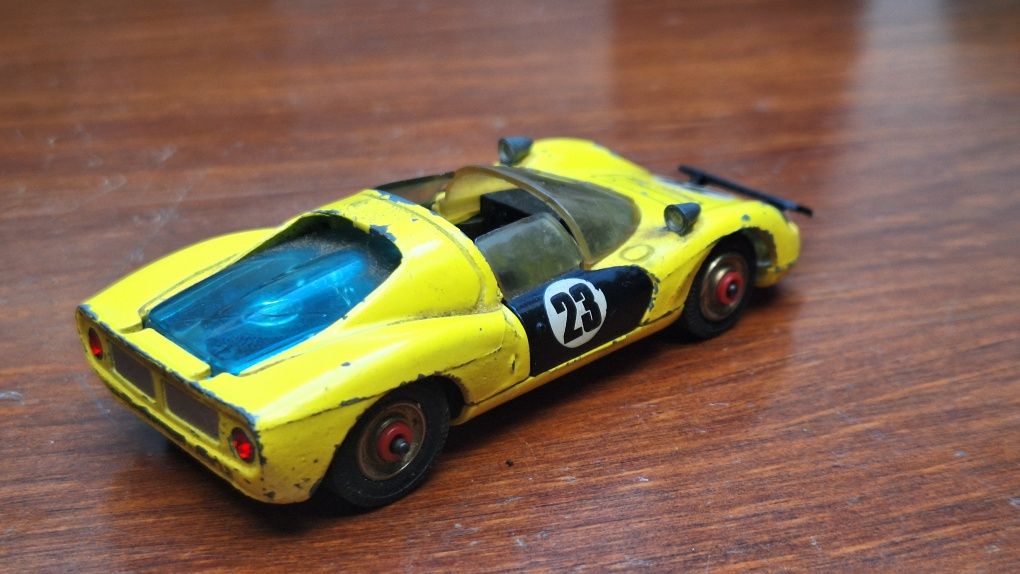 Corgi toys ferrari dino sport 206