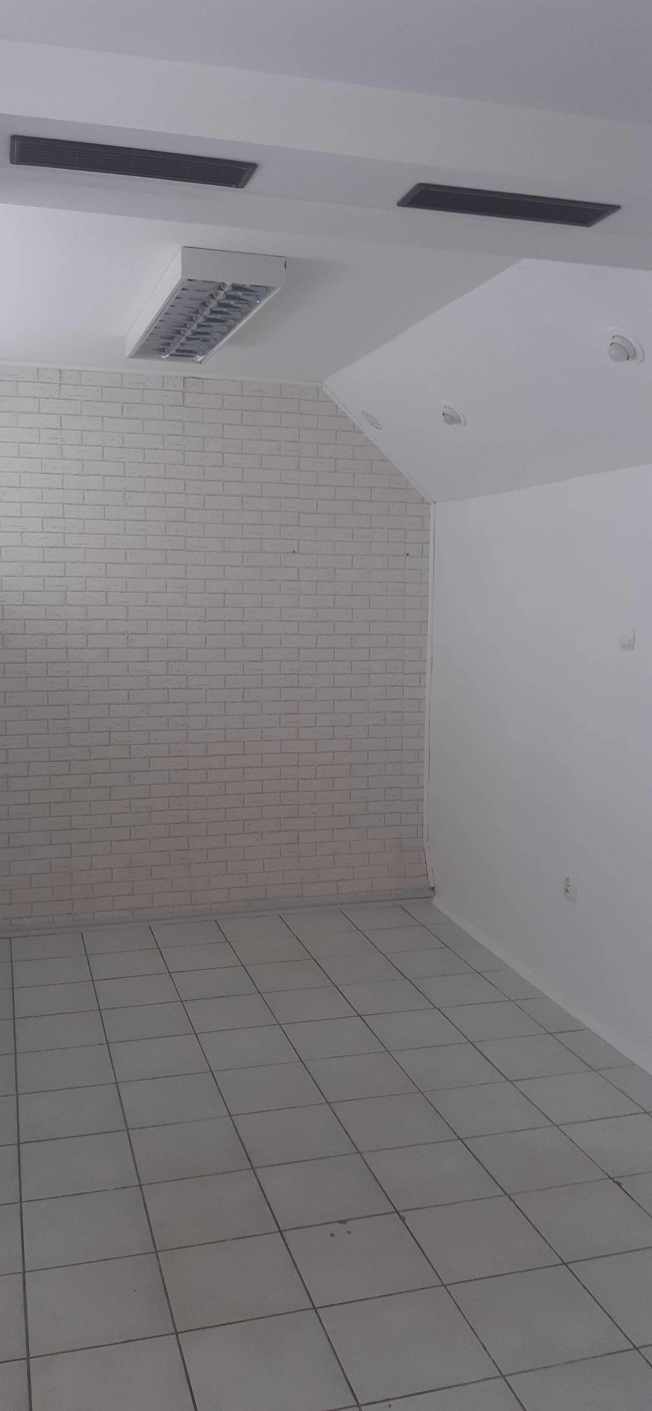 Do wynajęcia lokalu użytkowy 23,5 m2 w centrum Legionowa