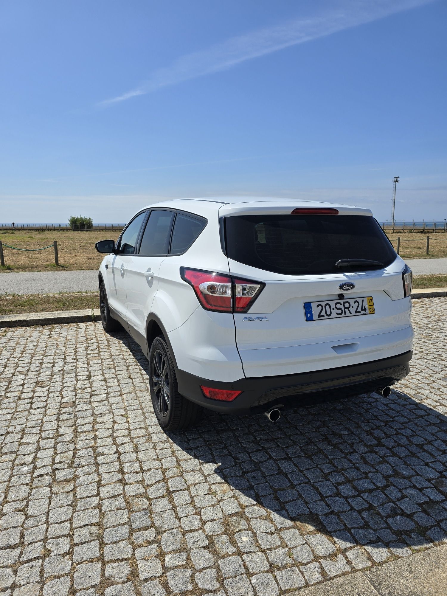 Ford kuga 1.5 TDCI 120CV. como novo