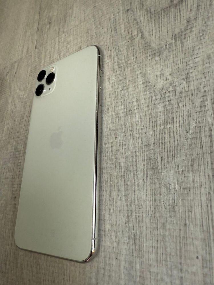 Iphone 11 pro max plus 5 case