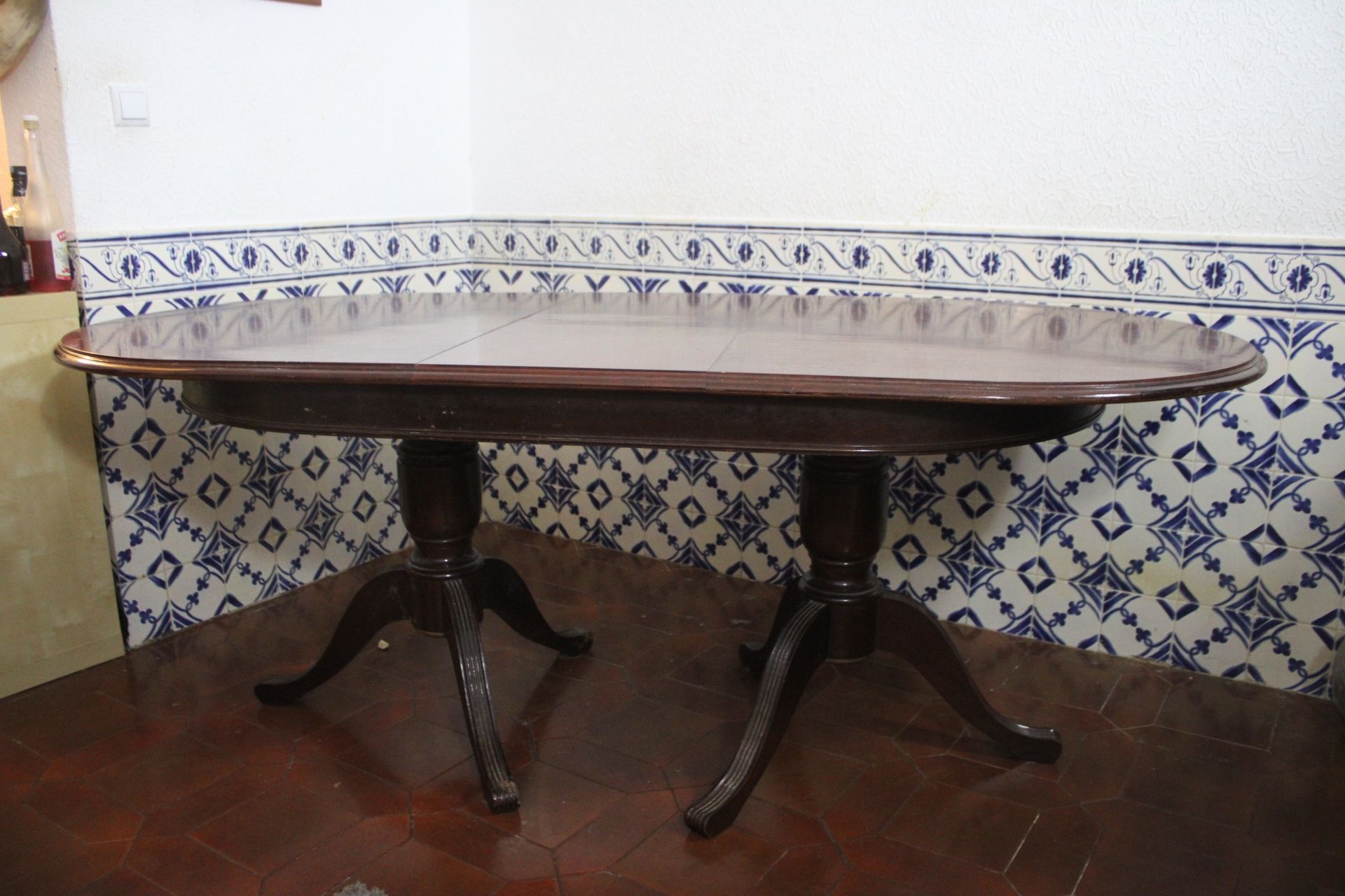 Mesa extensível de madeira