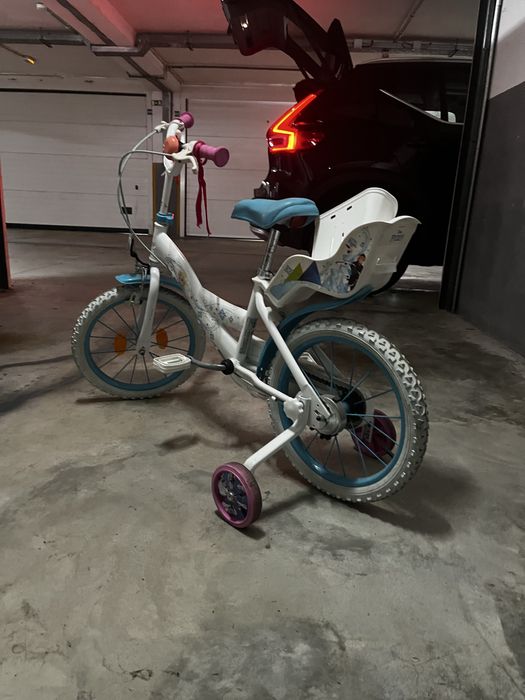 Bicicleta Decathlon, usada mas em bom estado.