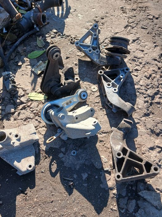 Кронштейн двигателя, подушка ваз 2110-2112, приора