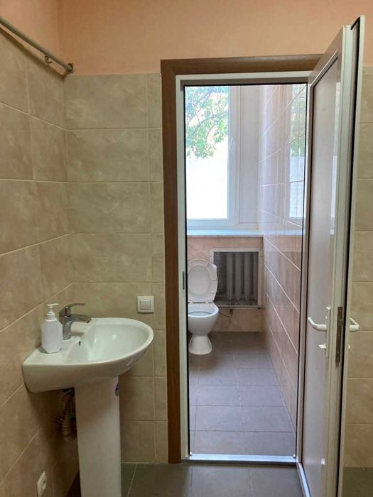 Оренда виробничо-офісної будівлі у м. Літин траса Вінниця–Хмельницький