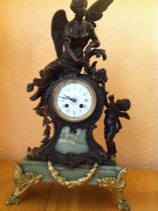 Часы каминные с канделябрами, Франция