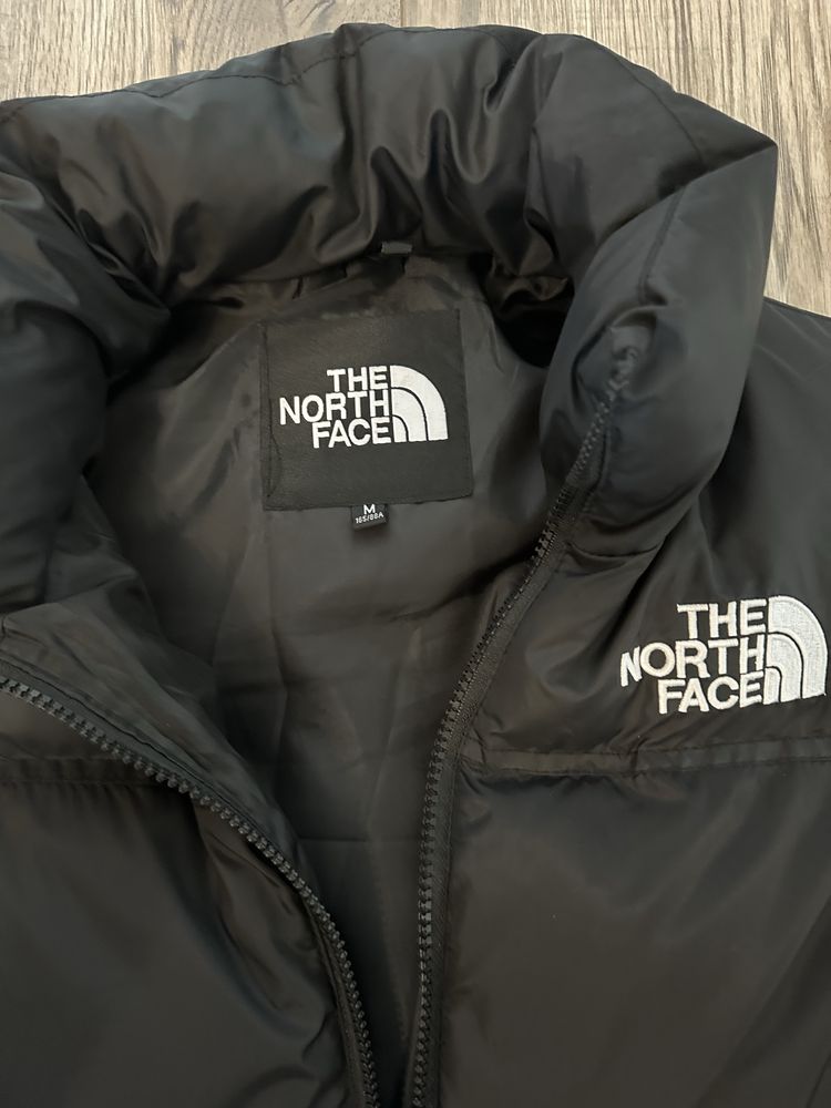 Безрукавка the north face M