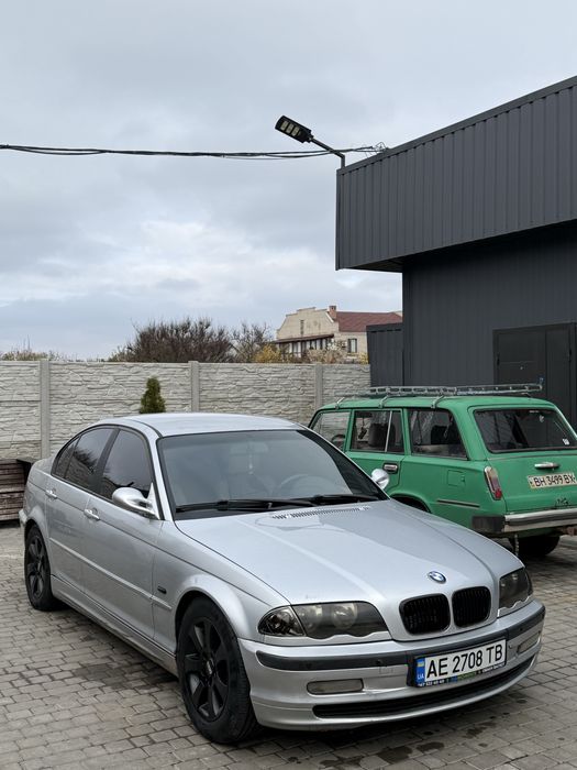 Продам е46 1999 год