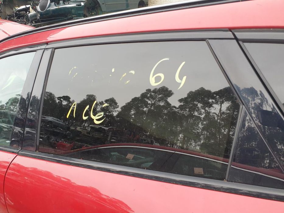 Vidro porta trás esquerdo JAGUAR F-Pace (X761)