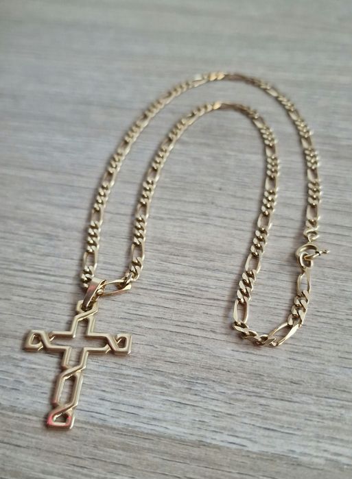 Fio em Ouro com Cruz Malha 3+1 / 19.2 Quilates