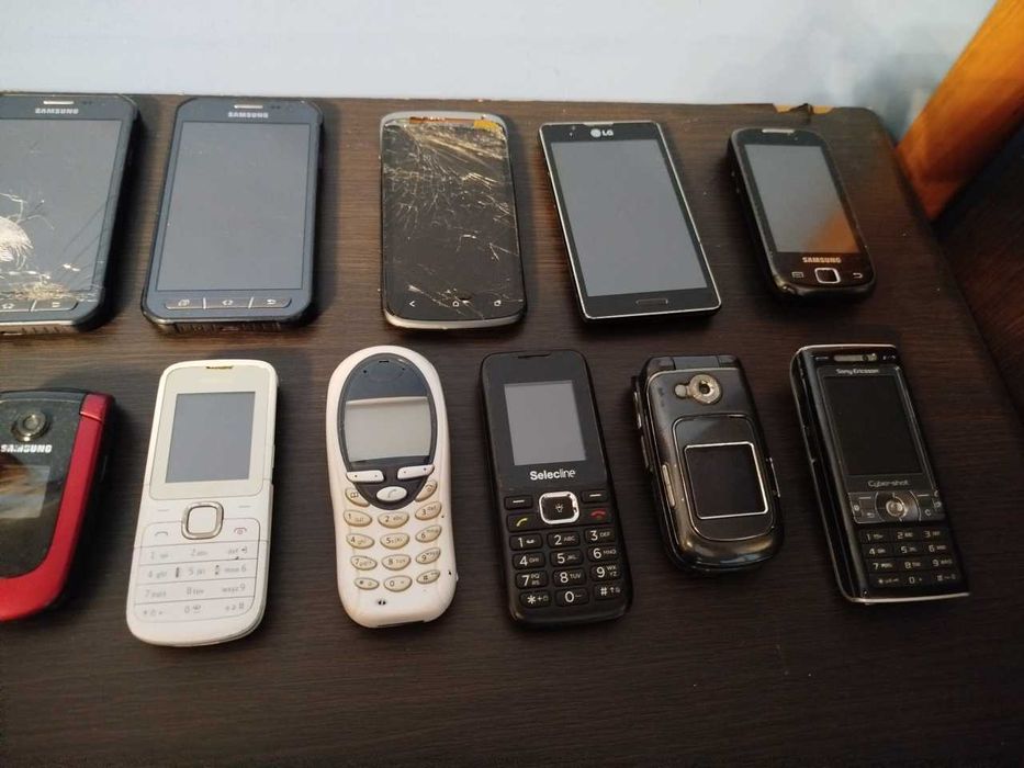 15 telefonów min. Samsung Galaxy S10 3x XCover 3, Sony Ericsson K800i