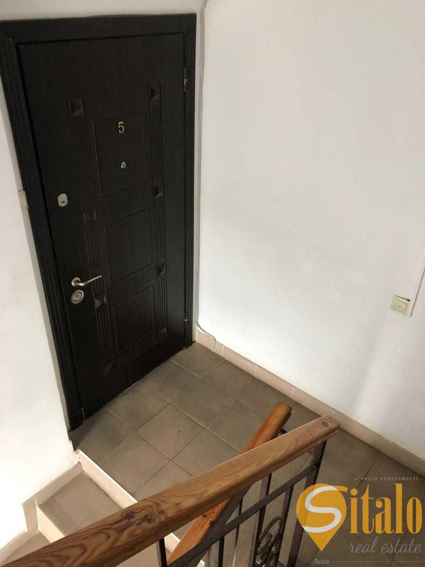Продаж 5 кімнатної квартири, вулиця Костомарова