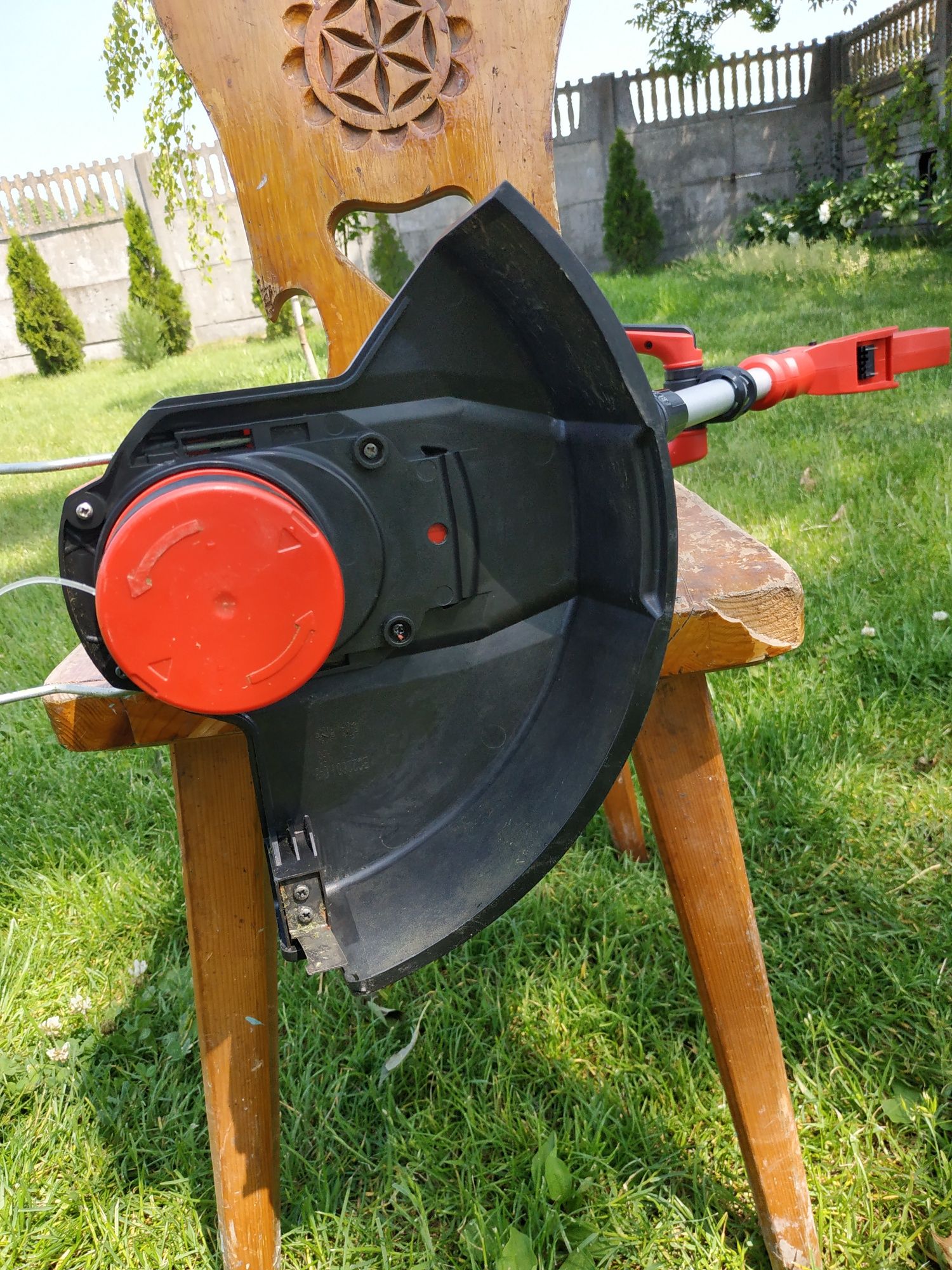 Podkaszarka Einhell 18/28 akumulatorowa