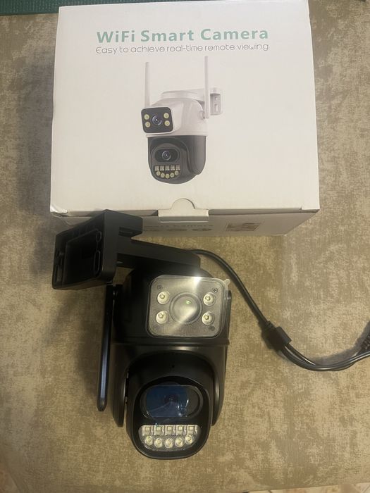 WIFI камера з двома об'єктивами  15MP zoom 5x з датчиком руху