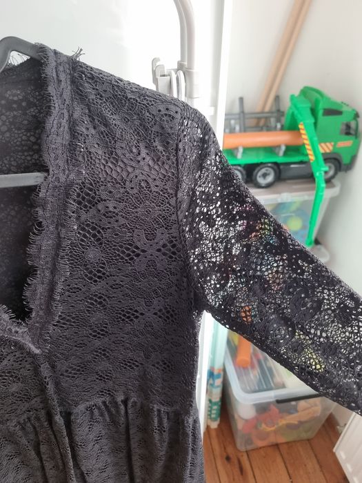 Elegancka sukienka koronkowa