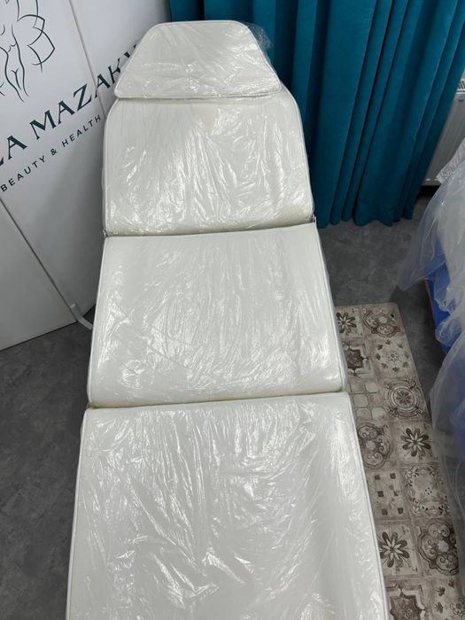 Професійні кушетки для масажу, косметології