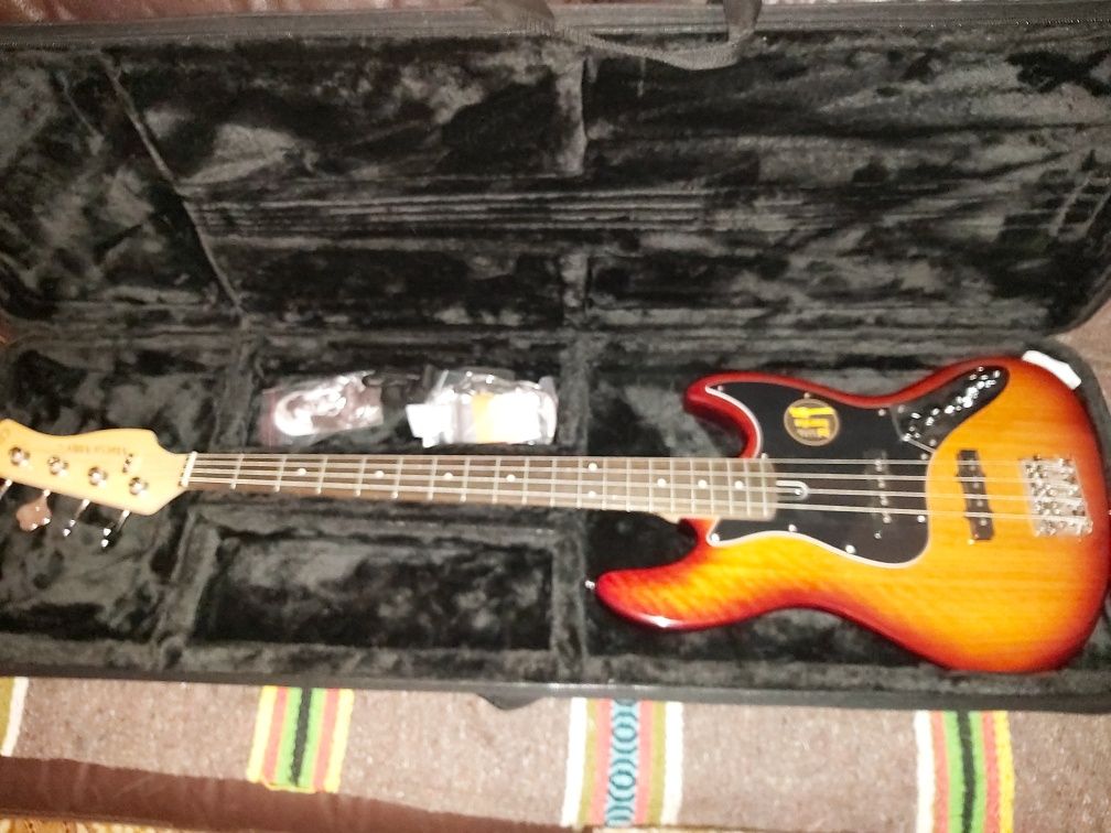 Guitarra baixo Sire Markus Miller