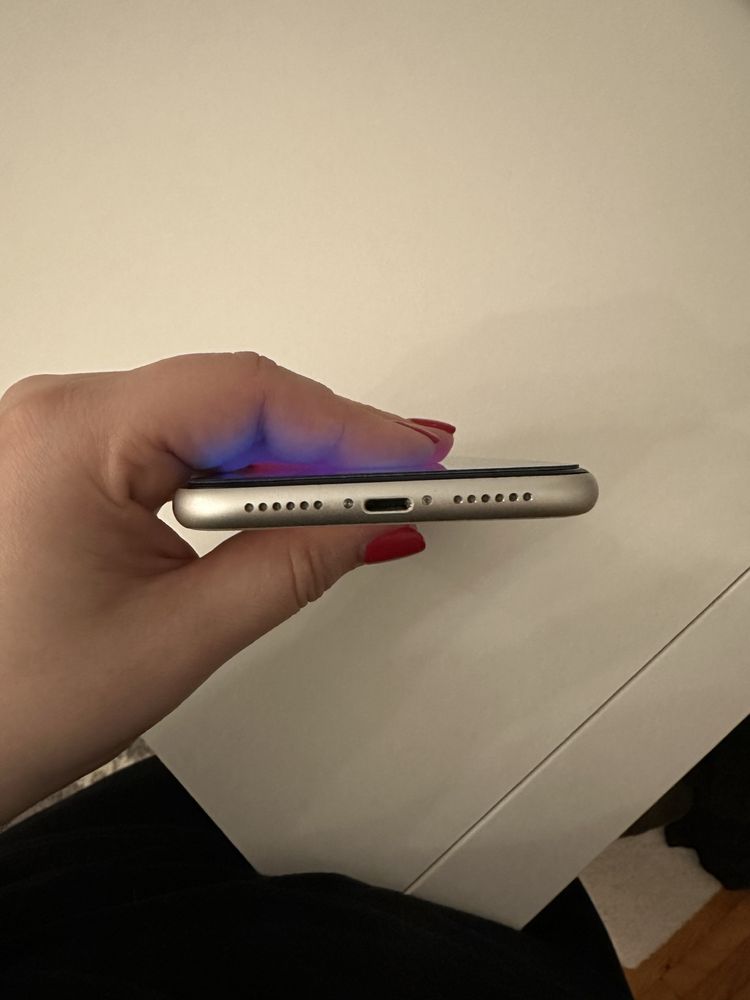 Iphone 11 128 GB polska dystrybucja biały stan idealny