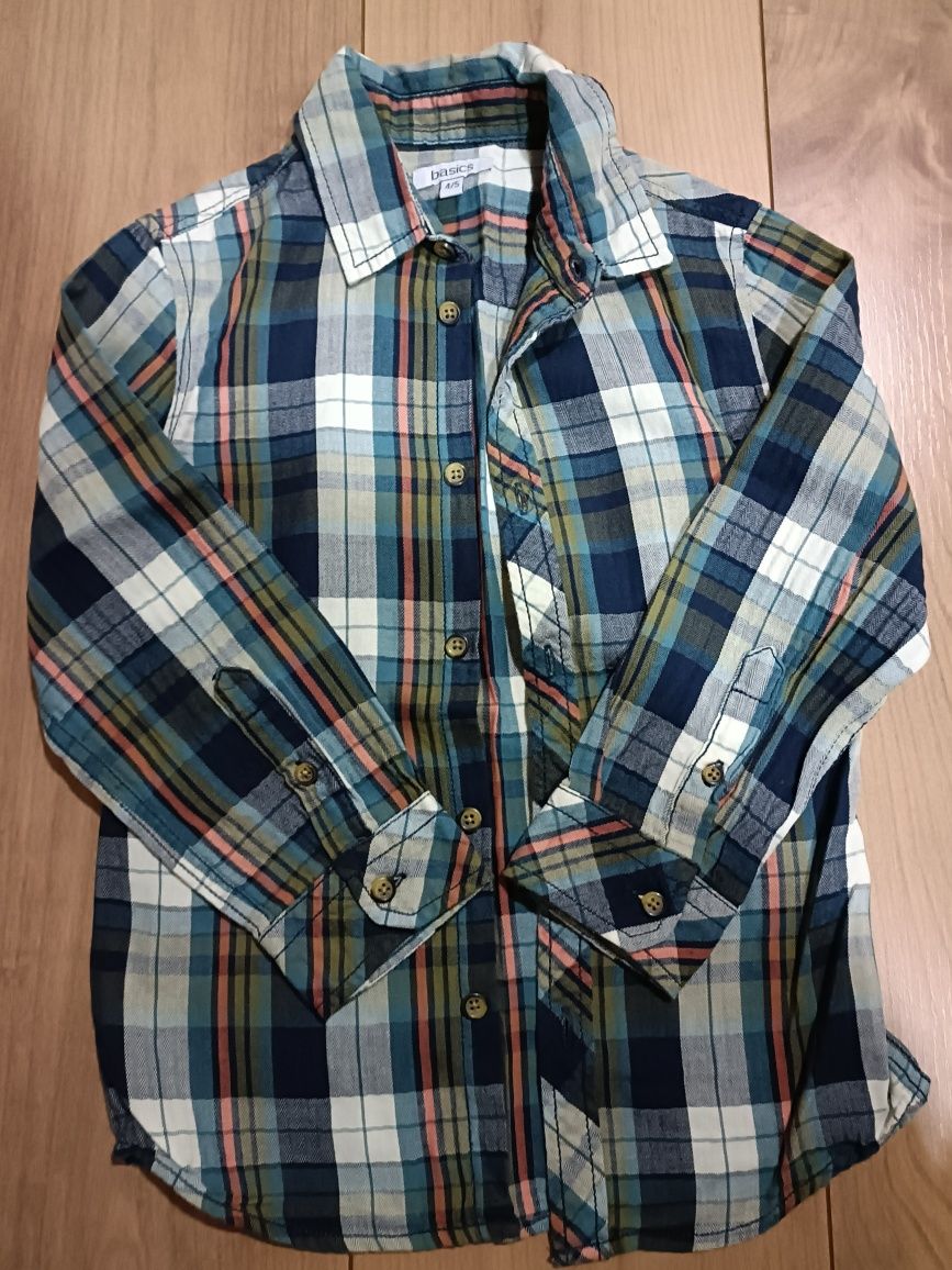 Conjunto: camisa + 2 T-shirts 4/5 anos