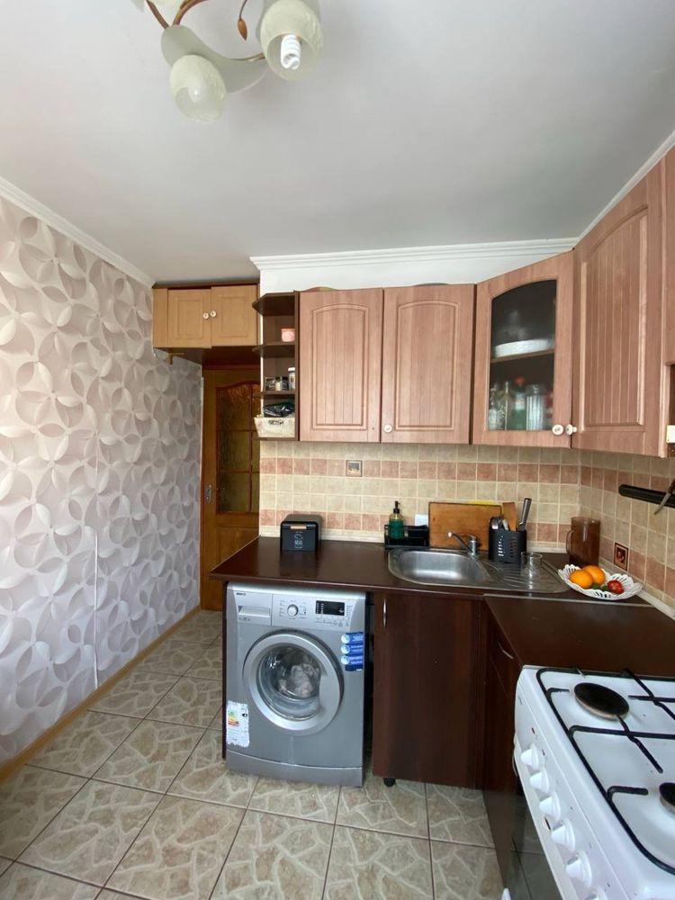 Продається 3-кімнатна квартира