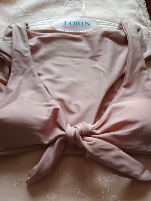 Роздільні жіноча купальники